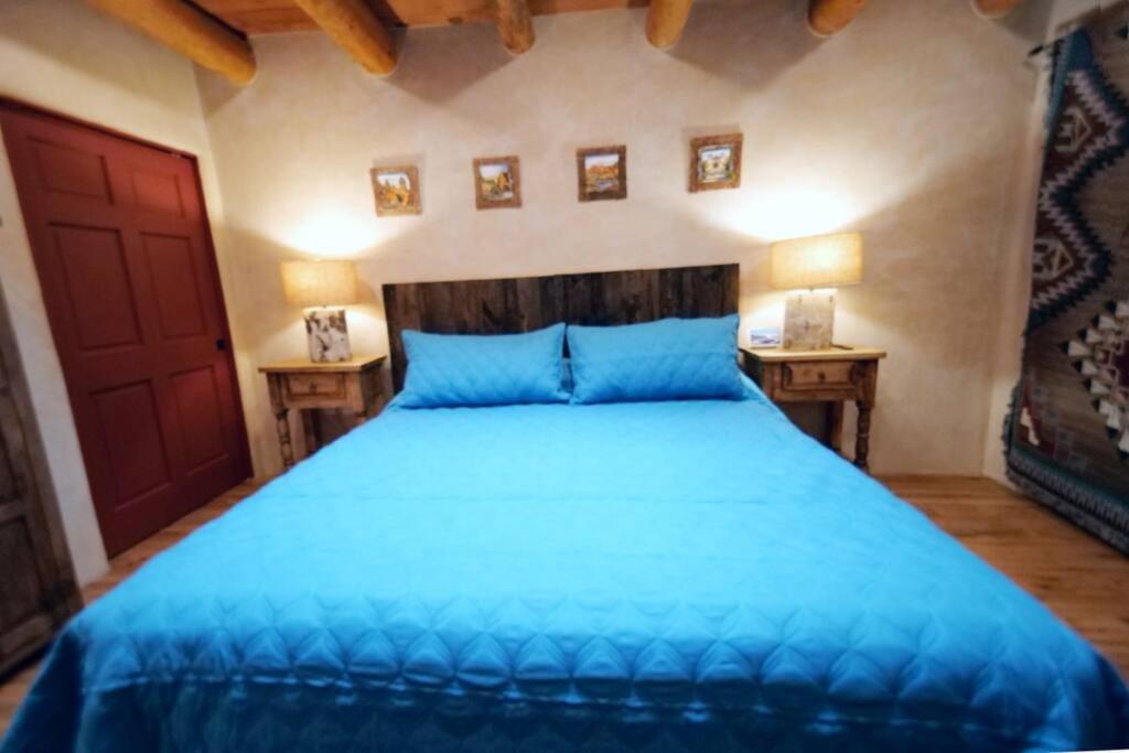 Magical Santa Fe Stay, Minutes From Town Square, Sleeps 4, Includes Free Parking And Outdoor Hot Tub! 外观 照片